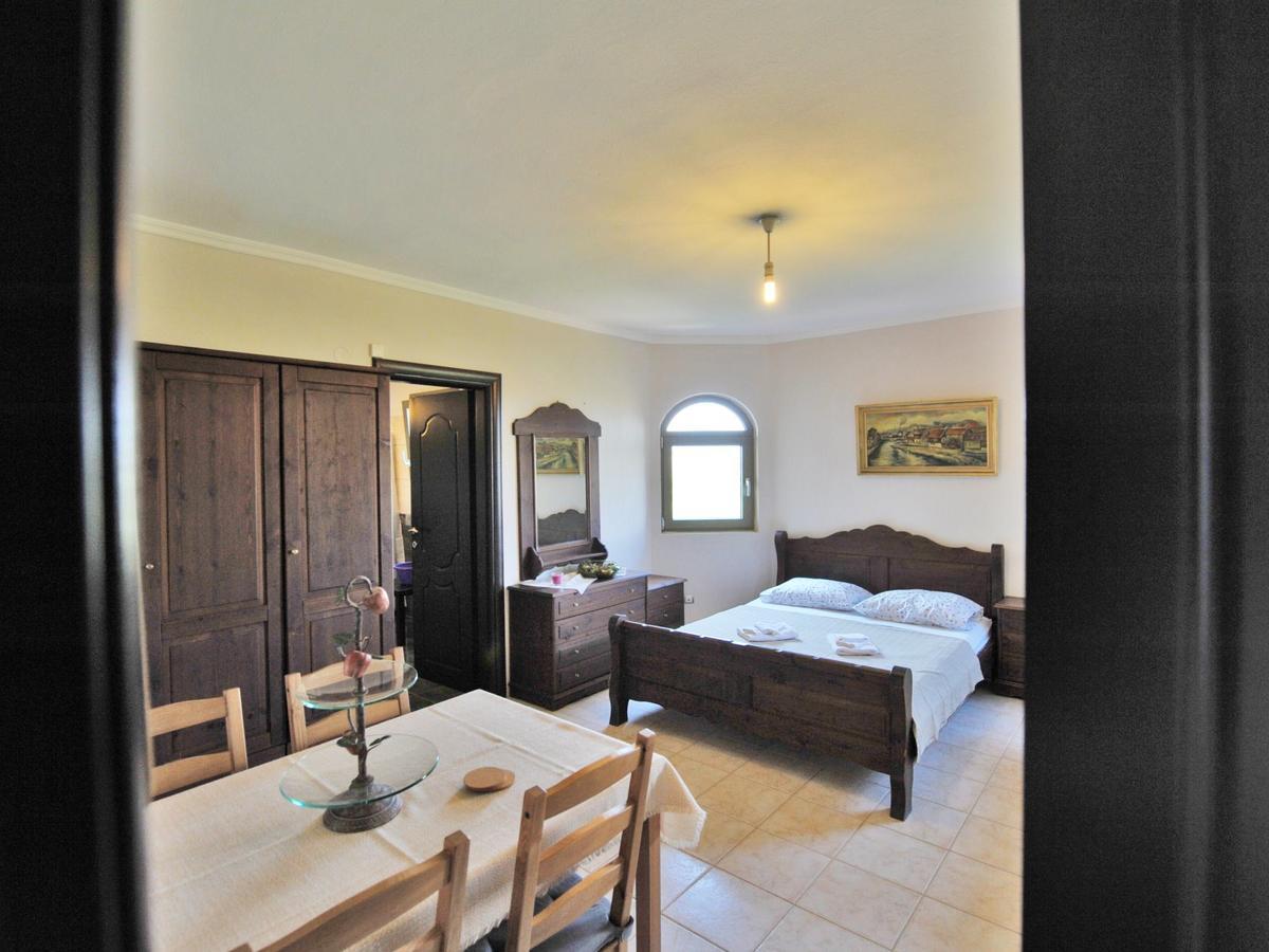 Alice Wonderland Home Nea Flogita Halkidiki Exterior foto